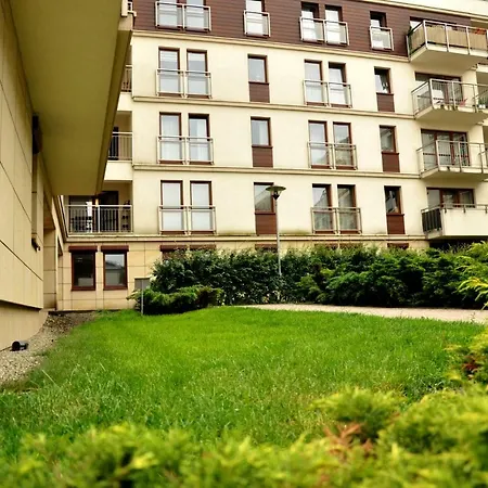 Apartament W Ogrodzie Apartment *