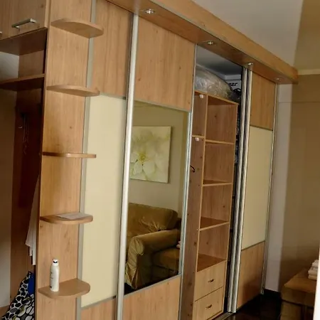 Apartament W Ogrodzie Apartment *